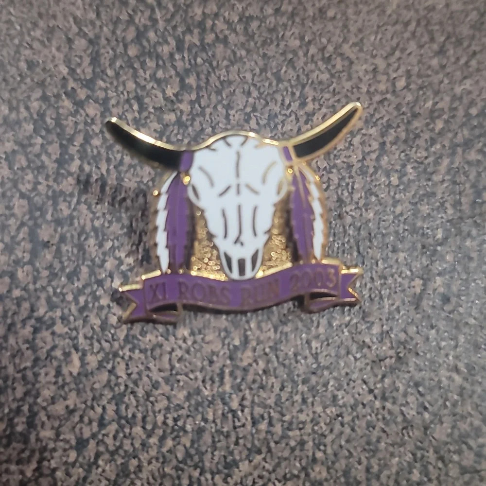 Texas long horn steer skull pin tie tack brooch